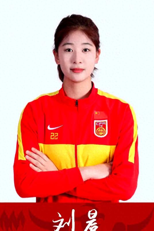 中国女足努力备战，志在霸占球场