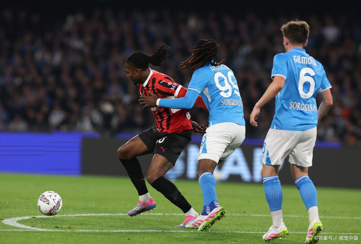 包含摩纳哥坐镇主场，轻松击败斯特拉斯堡的词条