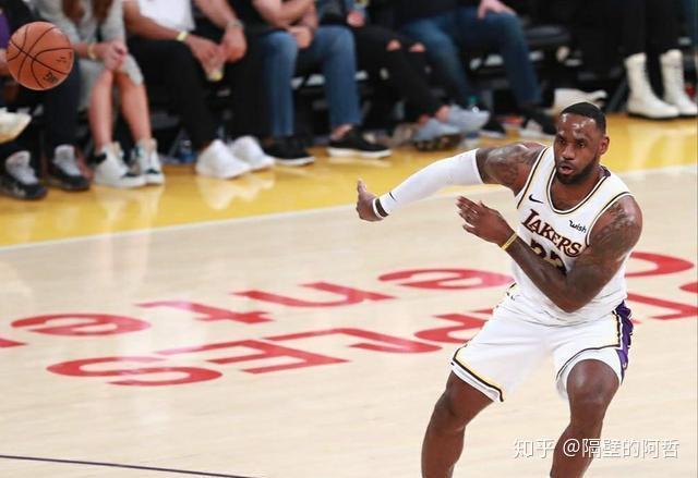 扬长避短，务求抓住比赛的关键时刻