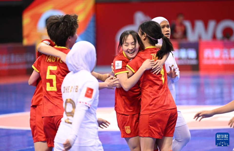 女子足球亚洲杯决赛打响 女子足球亚洲杯决赛打响