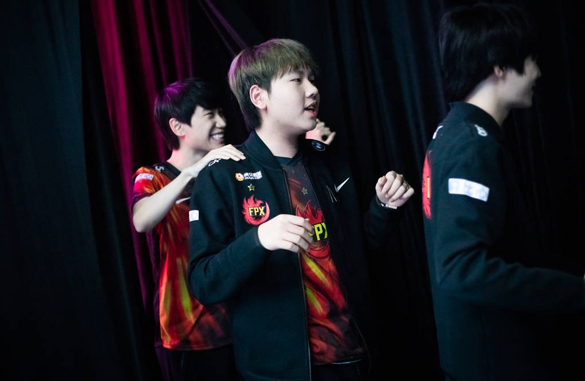 开云体育入口-包含DRX力克BRO，Inspired开启传奇时刻焦点之战2025世界赛，留下经典瞬间的词条