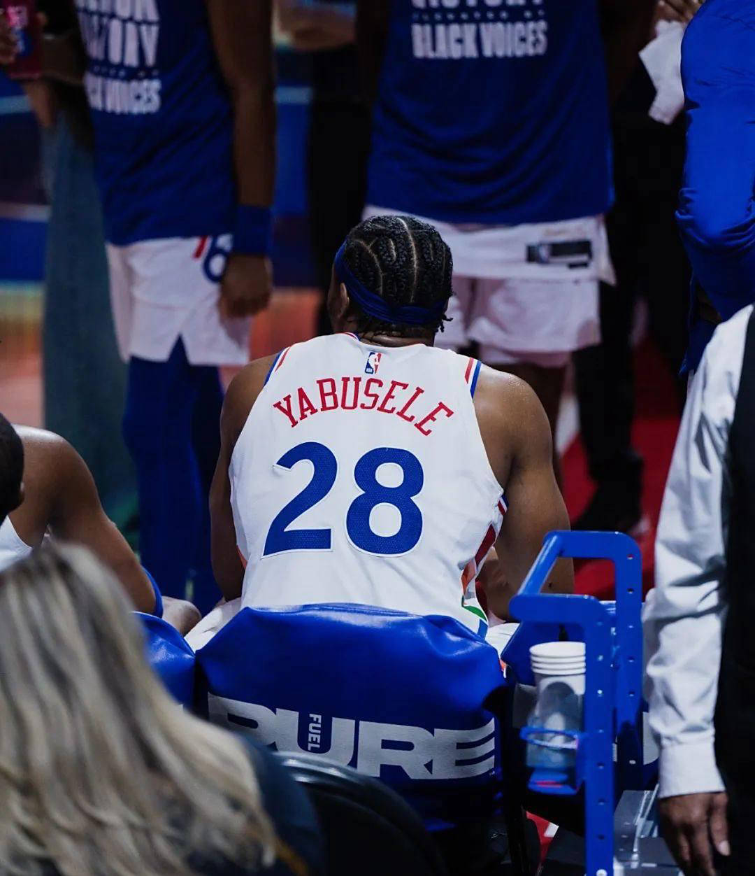 关于尼克斯表现出色，年轻球员崭露头角攀升积分榜的信息