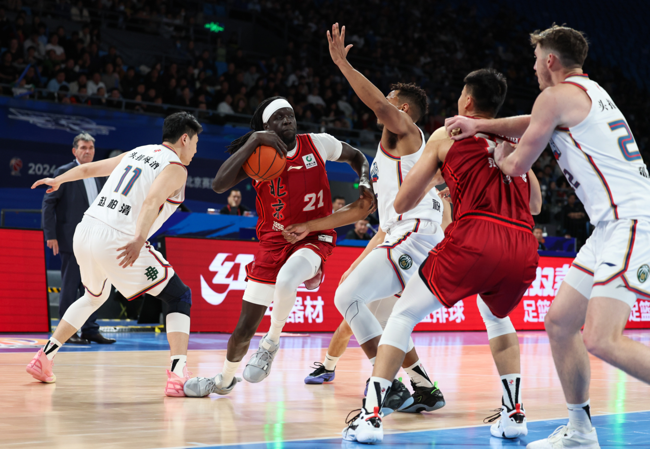 北京队遭遇连败，状态低迷难以自拔