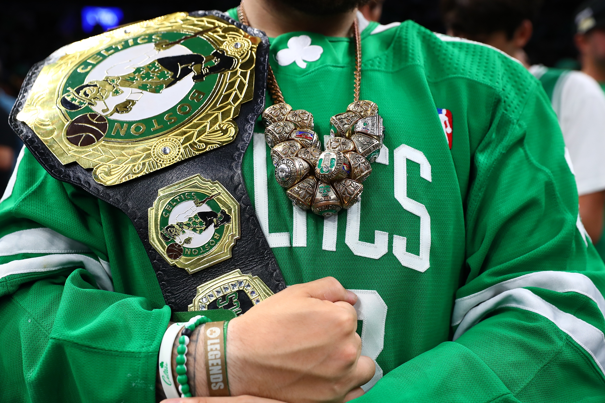 76人逆转凯尔特人，晋级东部冠军的简单介绍