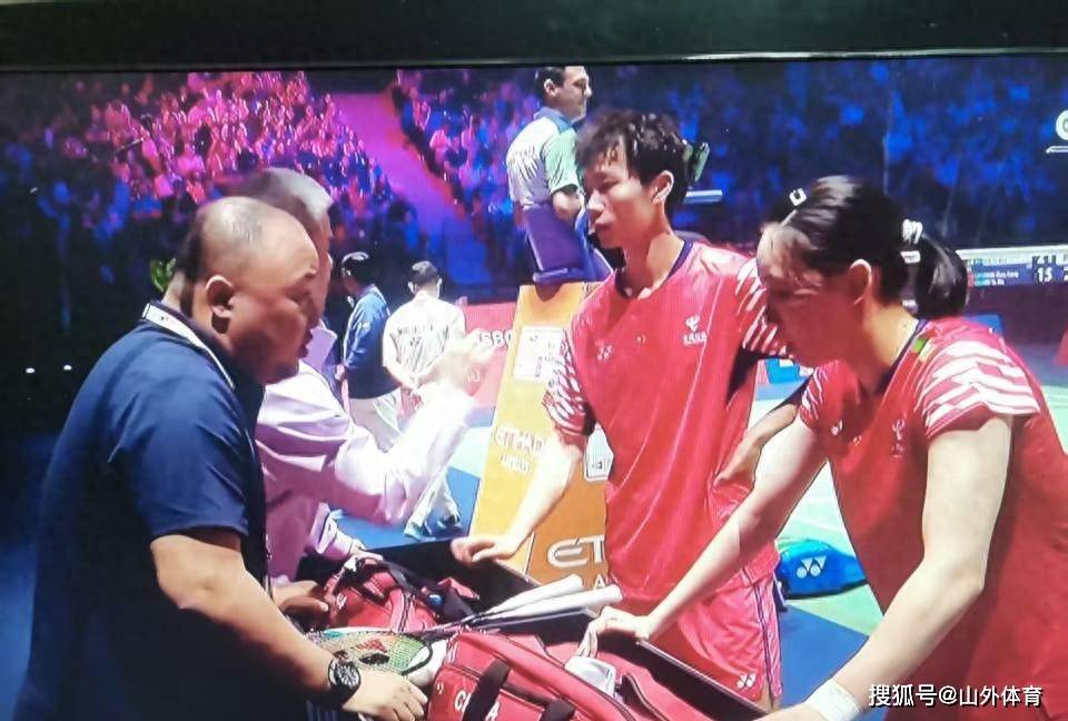 关于法国羽毛球队逆转泰国羽毛球队,林丹一己之力扛起全队的信息 关于法国羽毛球队逆转泰国羽毛球队,林丹一己之力扛起全队的信息